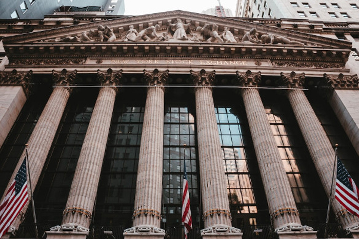 What Wall Street Is Missing About Apple And Google Stocks