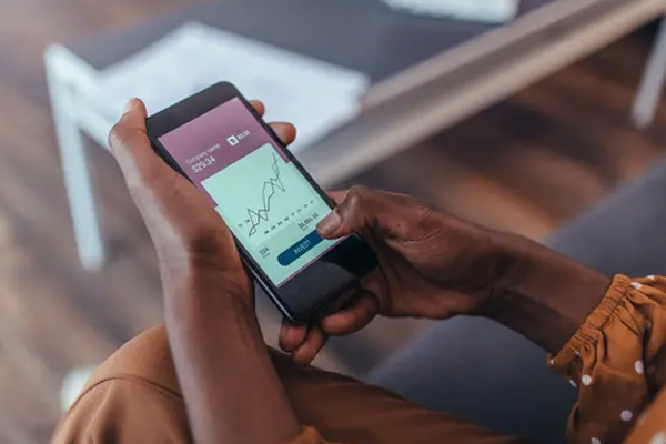 I’m a Financial Planning Expert: Here Are 4 Investments To Make If You Want To Be Rich