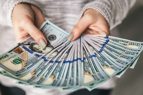 8 Ways To Become Rich If You Don’t Make Six Figures